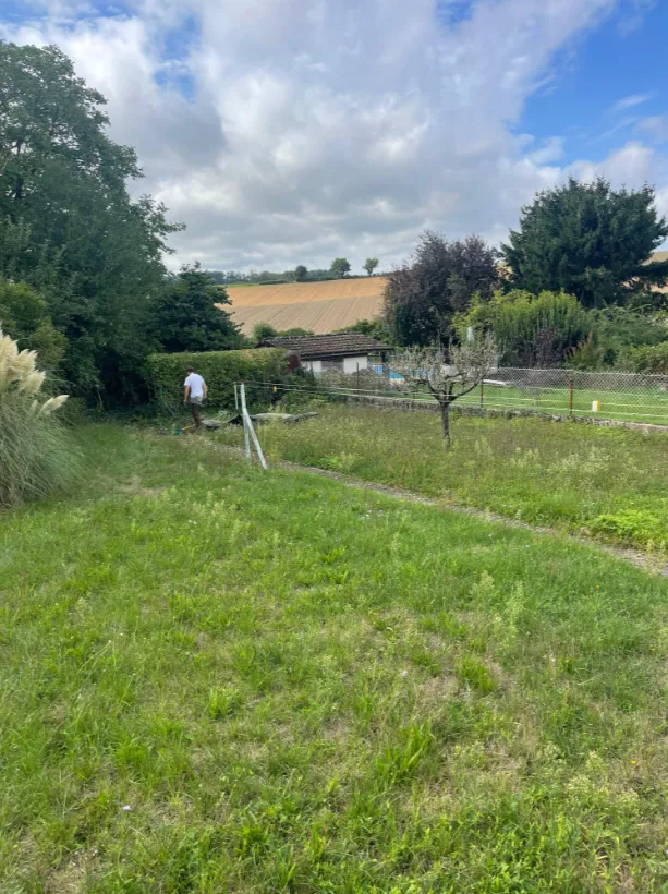 Avant intervention : débroussaillage d'un terrain en pente — Secteur Isère (38)